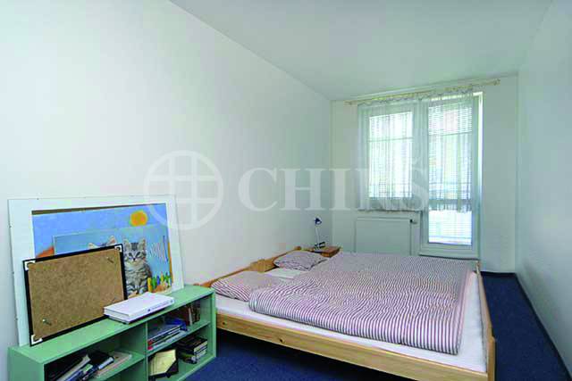 Pronájem bytu 2+kk/B/garážové stání, OV, ul. Merhoutova 429/4, P-4 Kunratice