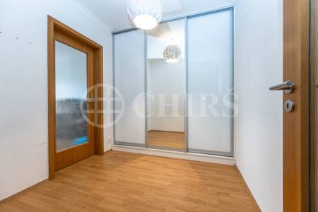 Prodej bytu 3+kk s balkonem, OV, 116m2, ul. Hanusova 1537/1b, Praha 4 - Michle