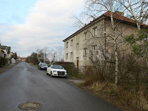 Prodej půdního prostoru, OV, 190m2, ul. Komenského 210, Praha západ - Jinočany