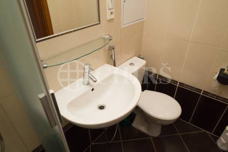 Prodej bytu 4+kk/T/GS, 105 m2 + 58 m2 terasa, Holubí 7, Praha 6 - Suchdol