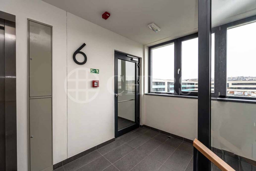 Prodej bytu 2+kk s balkonem, OV, 51m2, ul. U Průhonu 1624/1a, Praha 7 - Holešovice