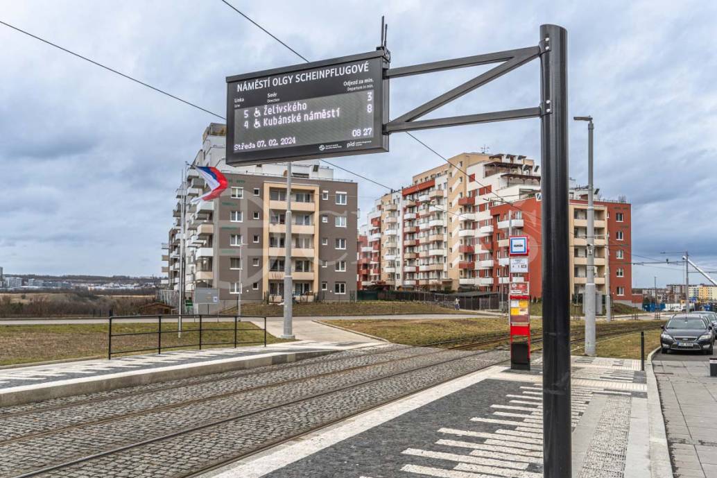 Pronájem  bytu 1+kk s lodžií, OV, 33m2, ul. Náměští Olgy Scheinpflugové 1293/4, Praha 5 - Barrandov