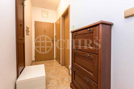 Prodej bytu 3+kk s lodžií, OV, 82m2, ul. Voskovcova 1130/30, Praha 5 - Hlubočepy
