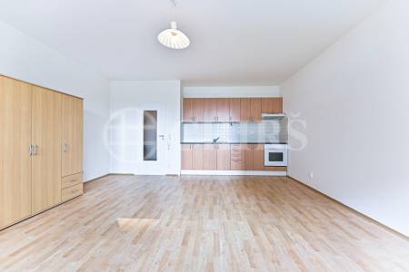 Prodej ateliéru 1+kk, OV, 37m2, ul.  Sluneční náměstí 2588/14, Praha 5 - Stodůlky
