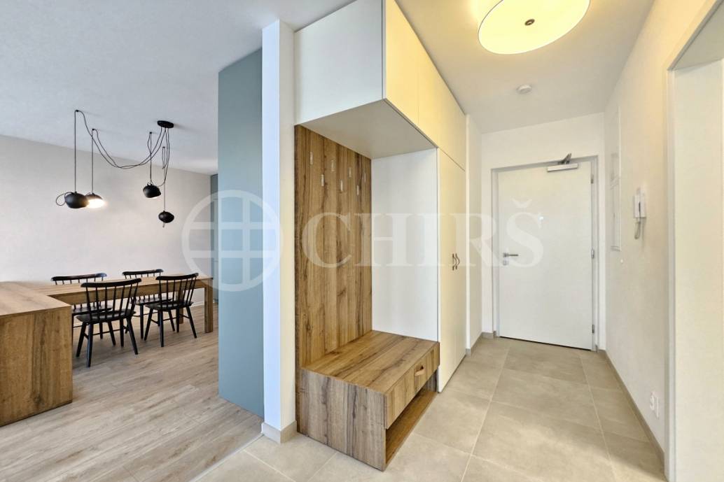 Pronájem bytu 2+kk, balkón, garážové stání, sklepy, OV, 61m2, ul. U Borského parku, Plzeň