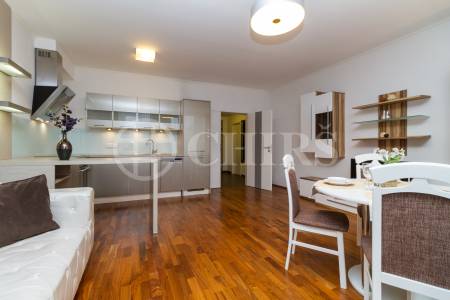 Prodej bytu 2+kk s balkonem, OV, 68m2, ul. Švédská 1010/15, Praha 5 - Smíchov