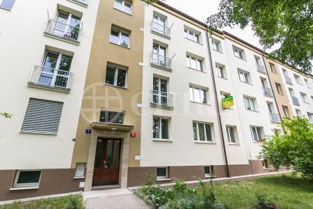 Prodej bytu 4+1, OV, 75 m2, ul. Krásného 351/8, Praha 6 - Petřiny 