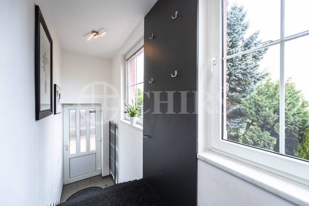 Prodej vícegeneračního rodinného domu s garáží, OV, U Cikánky 370/20, Stodůlky-Praha 5