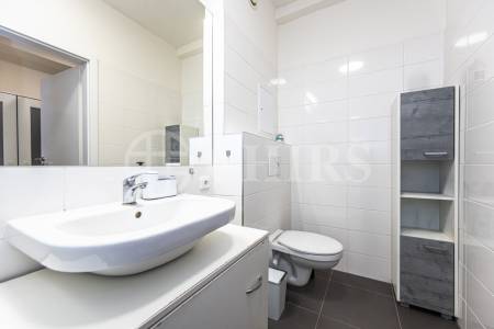 Prodej bytu 1+kk, OV, 40,8 m2, ul. Peroutkova 531/81, Praha 5 - Jinonice