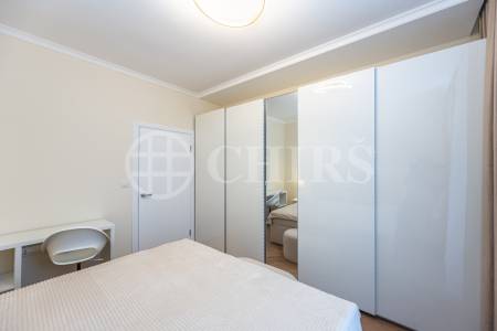 Pronájem  bytu 2+kk s balkonem, 53m2, ul. Mostecká, Praha 1- Malá Strana