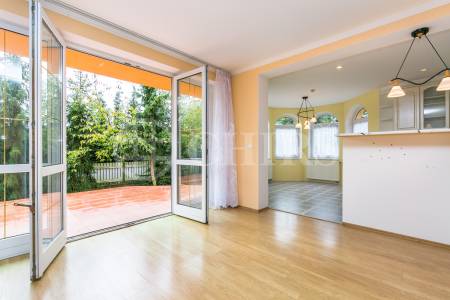 Prodej rodinného domu 7+kk/2xG, OV, 261m2, Trnová u Jíloviště 52, Praha - západ