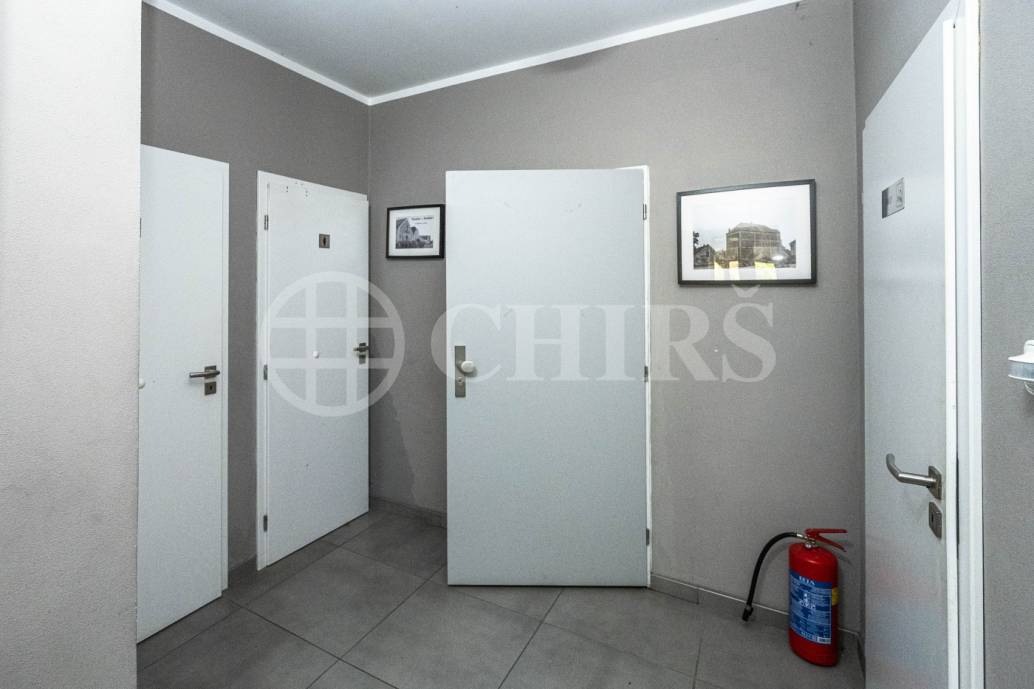 Pronájem restaurace, OV, 140m2, ul. Husovo nám., Hostivice