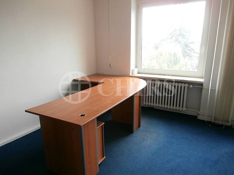Pronájem  kancelářských prostor, OV, ul. K Nouzovu 2090, P-4  Komořany 