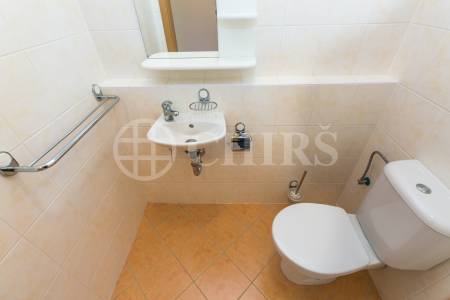 Prodej bytu 4+kk s lodžií a garážovým stáním, OV, 99m2, ul. Berlínská 1491/9, Praha 10 - Hostivař