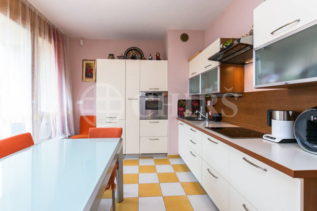 Prodej bytu 4+kk s lodžií, OV, 110m2, ul. Za Zámečkem 746/5, Praha 5 - Jinonice
