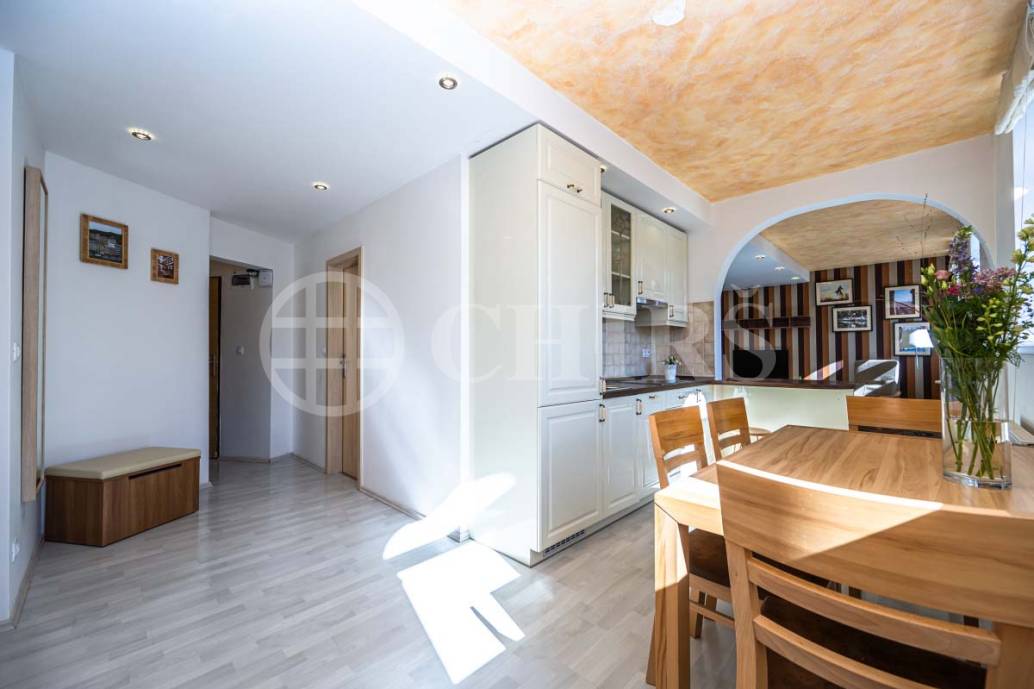 Prodej bytu 2+1, OV, 74m2, ul. Nábřeží Jana Palacha 1026/22, Karlovy Vary