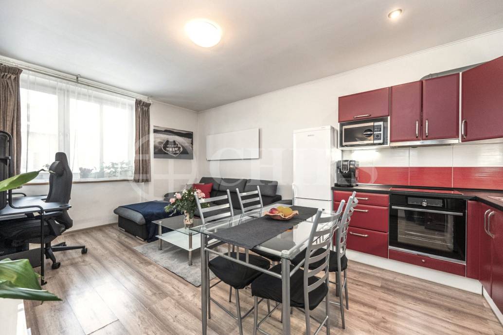 Pronájem bytu 2+kk, OV, 48m2, ul. Nad Primaskou 895/43, Praha 10 - Strašnice