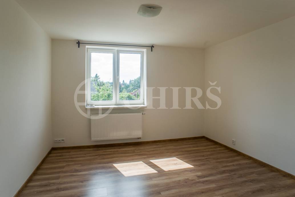 Pronájem bytu 2+kk, 42m2, ul.Na Radosti, Praha 5 -  Zličín