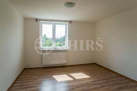 Pronájem bytu 2+kk, 42m2, ul.Na Radosti, Praha 5 -  Zličín