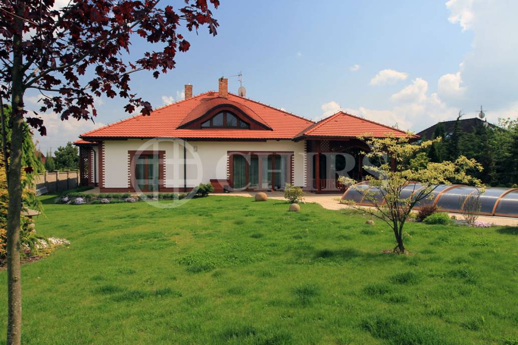 Prodej rodinného domu 380m2, OV, - Velké Přítočno (okres Kladno)