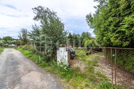 Prodej pozemku, OV, 1729m2, obec Hoštice u Vodochod
