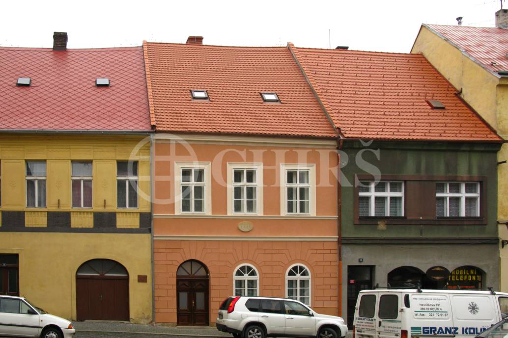 Prodej historického nájemního domu se 6 byty, zahradou, 453 m2, Náměstí Svobody 15, Jičín