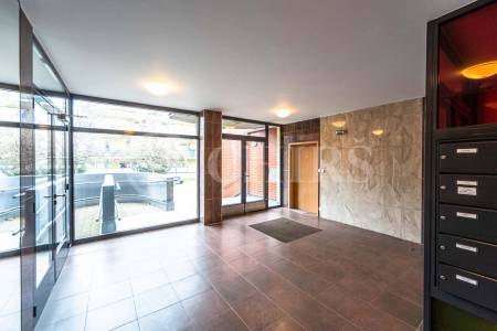 Prodej bytu 3+kk s balkonem, sklepem a garážovým stáním, OV, 102m2, ul. Voskovcova 1130/26, Praha 5 - Barrandov