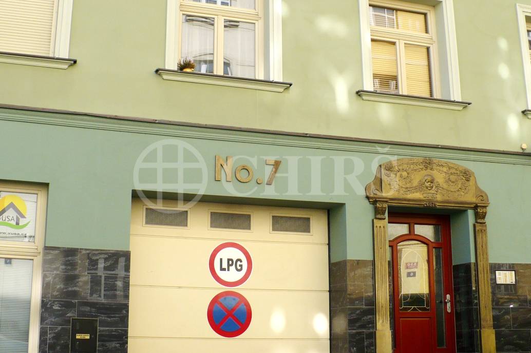 Prodej bytu 2+kk, OV, 90m2, ul. Šlikova 190/7, Praha 6 - Břevnov