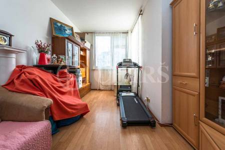 Prodej bytu 3+kk s lodžií, OV, 82m2, ul. Voskovcova 1130/30, Praha 5 - Hlubočepy