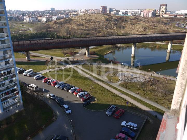 Pronájem bytu 2+kk, OV, 43m2, ul. Modrá 1980/8, Praha 13