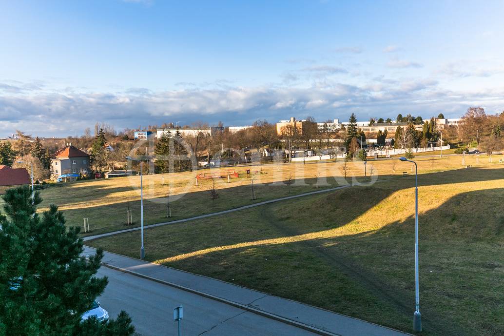 Prodej bytu 3+1 s lodžií, OV, 75m2, ul. Španielova 1287/14, Praha 6 - Řepy