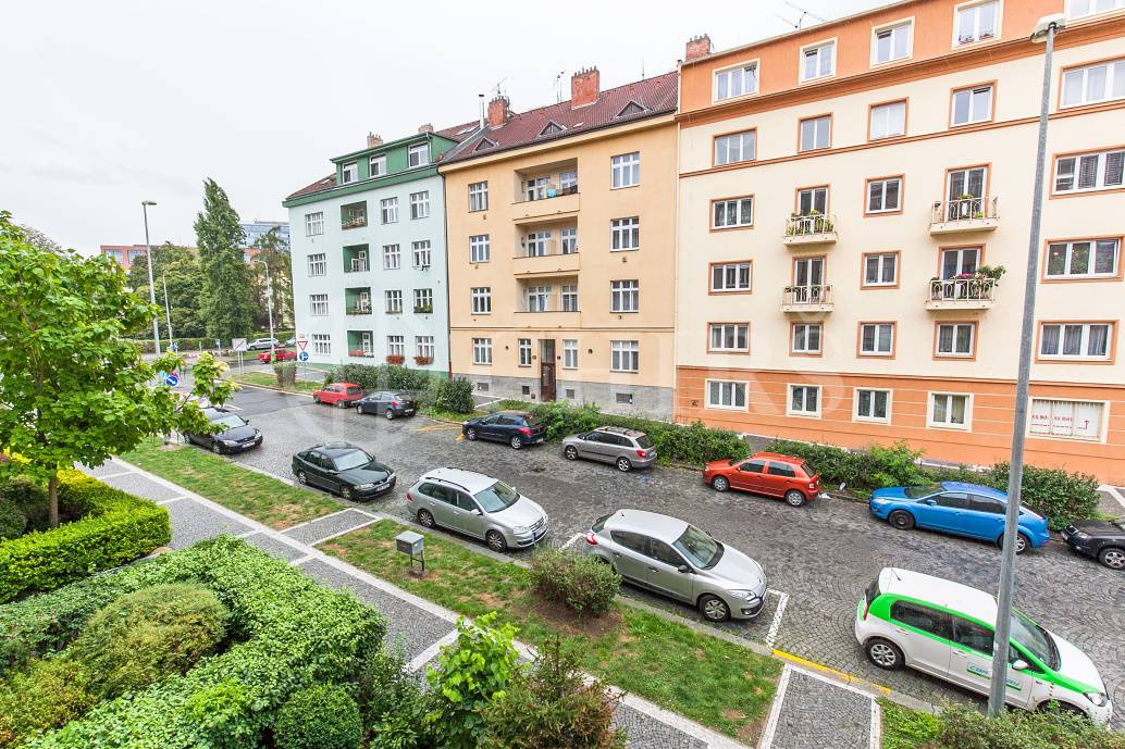 Pronájem bytu 2+kk, OV, 56m2, ul. Zemědělská 1573/4, Praha 6 - Dejvice