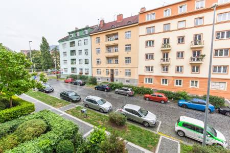 Pronájem bytu 2+kk, OV, 56m2, ul. Zemědělská 1573/4, Praha 6 - Dejvice