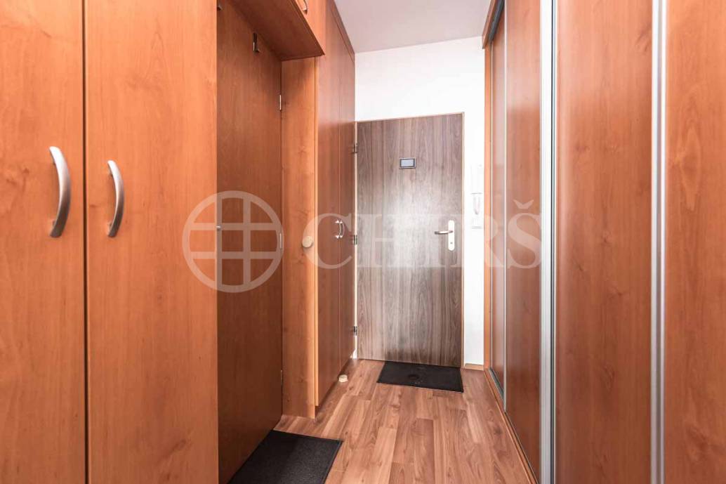 Prodej bytu 1+kk s lodžií, OV, 31m2, ul. Rudolfa Holeky 634/1, Praha - Černý Most