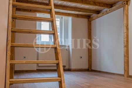 Pronájem bytu 1+kk, OV, 21 m2, ul. Salmovská 1517/14, Praha 2 - Nové město