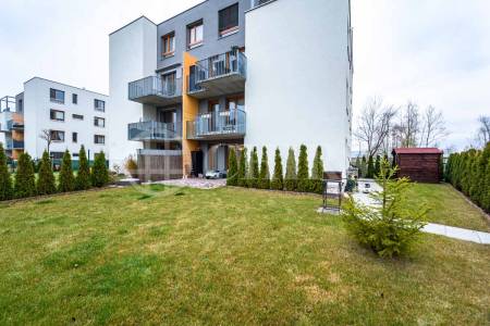 Prodej bytu 3+kk s předzahrádkou a garážovým stáním, OV, 76m2, ul. Křivatcová 504/15, Praha - 5 Zličín