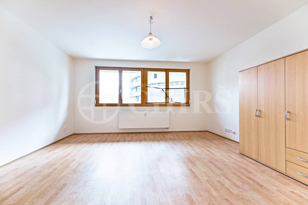 Prodej ateliéru 1+kk, OV, 37m2, ul.  Sluneční náměstí 2588/14, Praha 5 - Stodůlky
