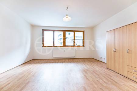 Prodej ateliéru 1+kk, OV, 37m2, ul.  Sluneční náměstí 2588/14, Praha 5 - Stodůlky