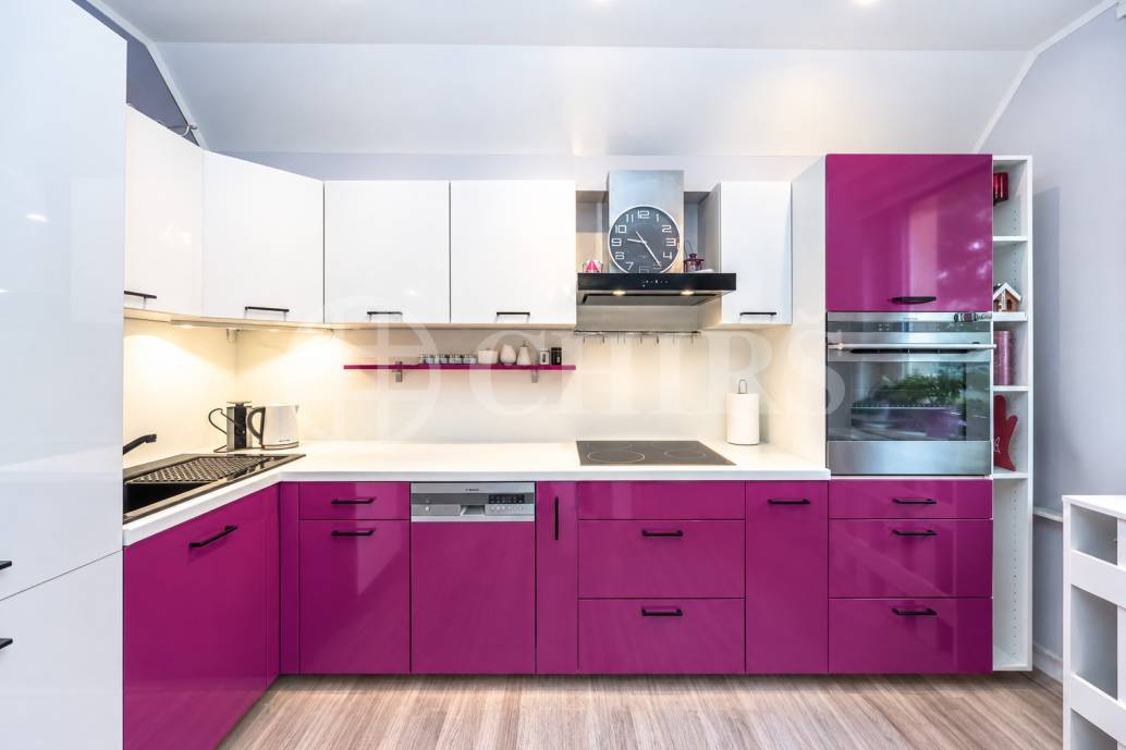 Pronájem bytu 3+kk s lodžií, 76 m², Voskovcova 961/4, Praha 5- Barrandov