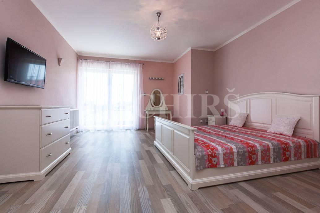 Prodej RD 5+kk, OV, 389m2, ul. Albatrosová 401, Jesenice - Zdiměřice, Praha - západ