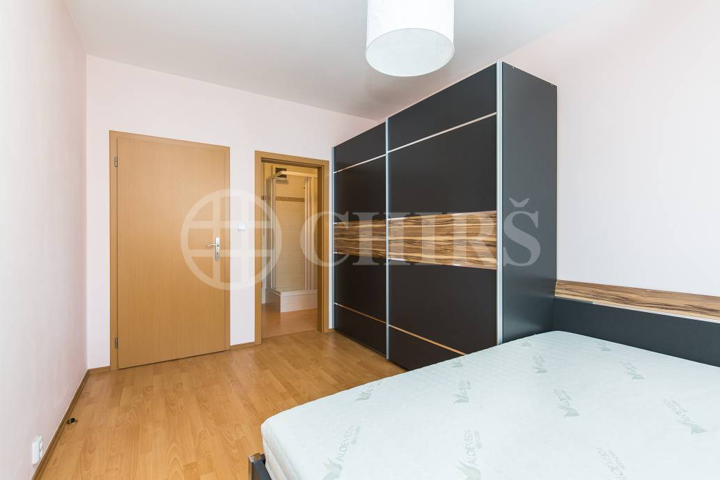 Prodej bytu 4+kk s lodžií a garážovým stáním, OV, 99m2, ul. Berlínská 1491/9, Praha 10 - Hostivař
