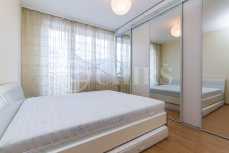 Prodej bytu 4+kk s lodžií a garážovým stáním, OV, 99m2, ul. Berlínská 1491/9, Praha 10 - Hostivař