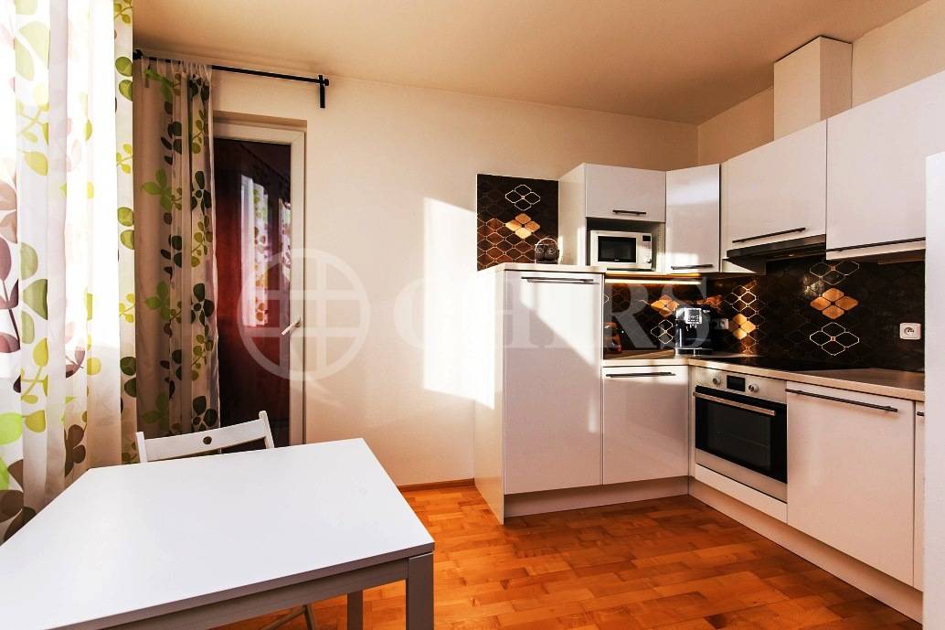 Prodej bytu 1+kk s lodžií, OV, 39m2, ul. Tlumačovská 2766/26b, Praha 13 - Stodůlky