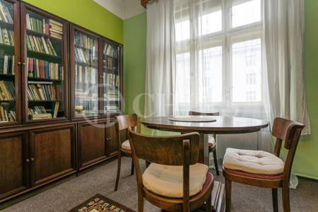 Prodej bytu 3+1 s balkonem a lodžií, OV, 107m2, ul. Svatovítská 682/7, Praha 6 - Dejvice