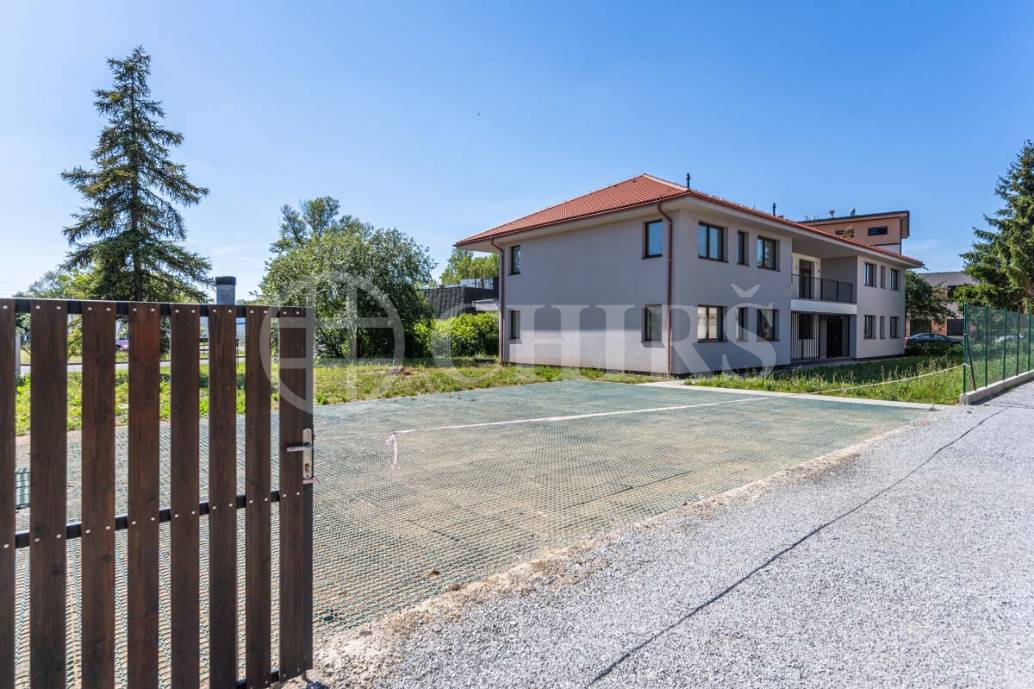 Prodej administrativní budovy 435m², pozemek 1.369m², ul. Masarykova 1586/230, Rudná u Prahy