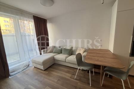 Pronájem bytu 1+kk s balkonem, OV, 42m2, ul. V Háji 1633/12, Praha 7 - Holešovice