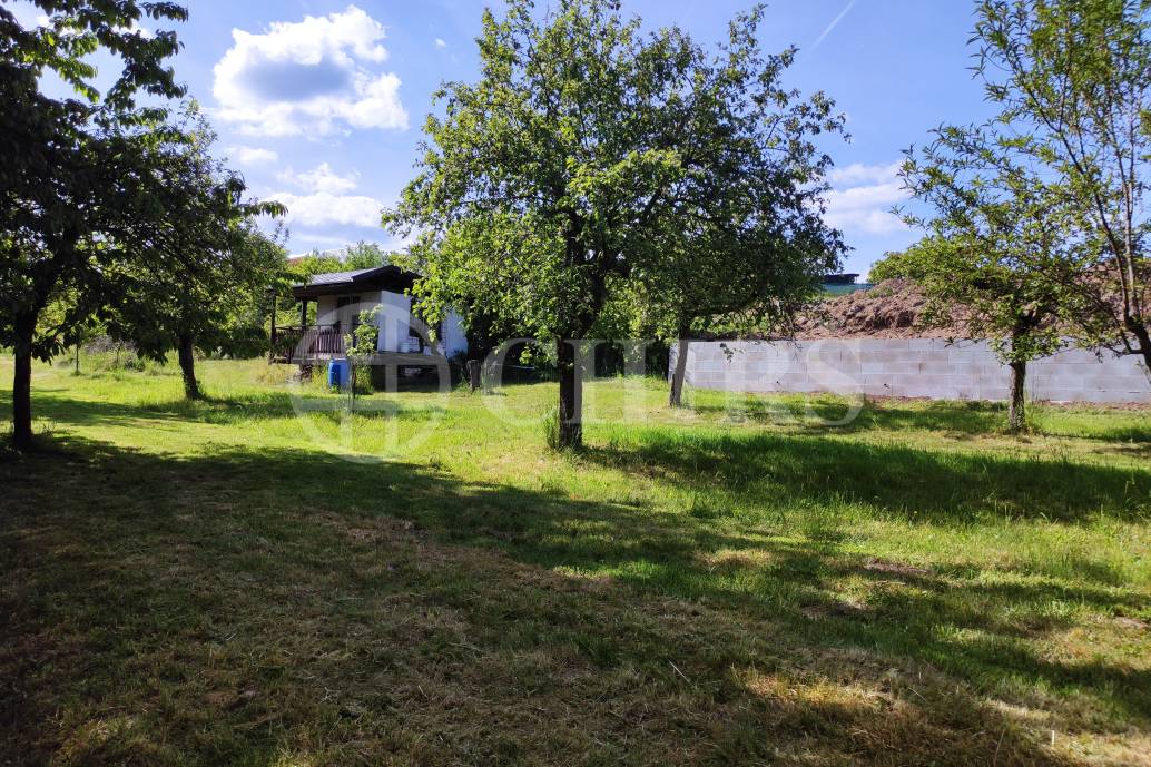 Prodej pozemků, 1538 m2, ul.Lžovická, Týnec nad Labem.