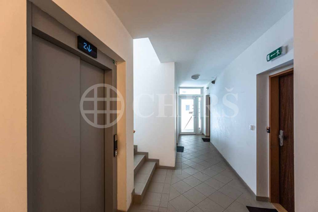 Prodej bytu 1+kk s lodžií, OV, 31m2, ul. Rudolfa Holeky 634/1, Praha - Černý Most