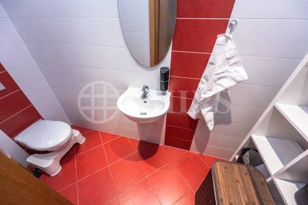 Pronájem bytu 3+kk s lodžií, balkonem, garážovým stáním a sklepem, OV, 96m2, ul. Nad Dalejským údolím 2688/1, Praha 5 - Stodůlky