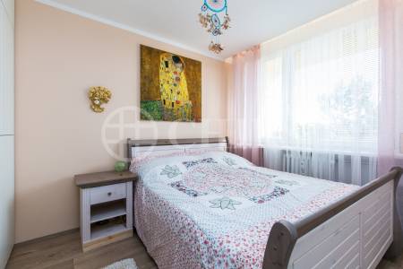 Prodej bytu 2+kk s lodžií, OV, 40 m2, ul. Bruslařská 957/2, Praha 10 - Hostivař